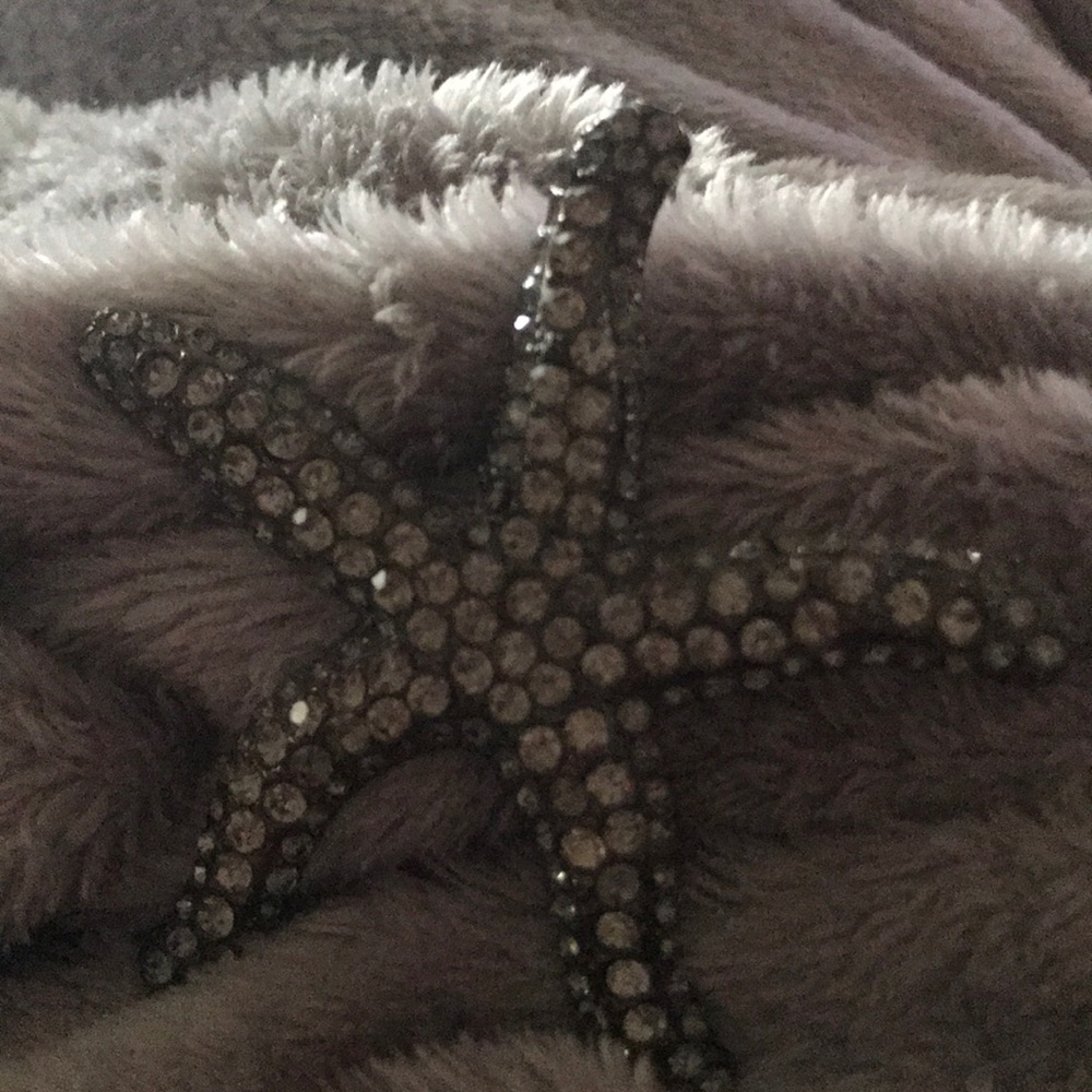 Marcasite starfish pin